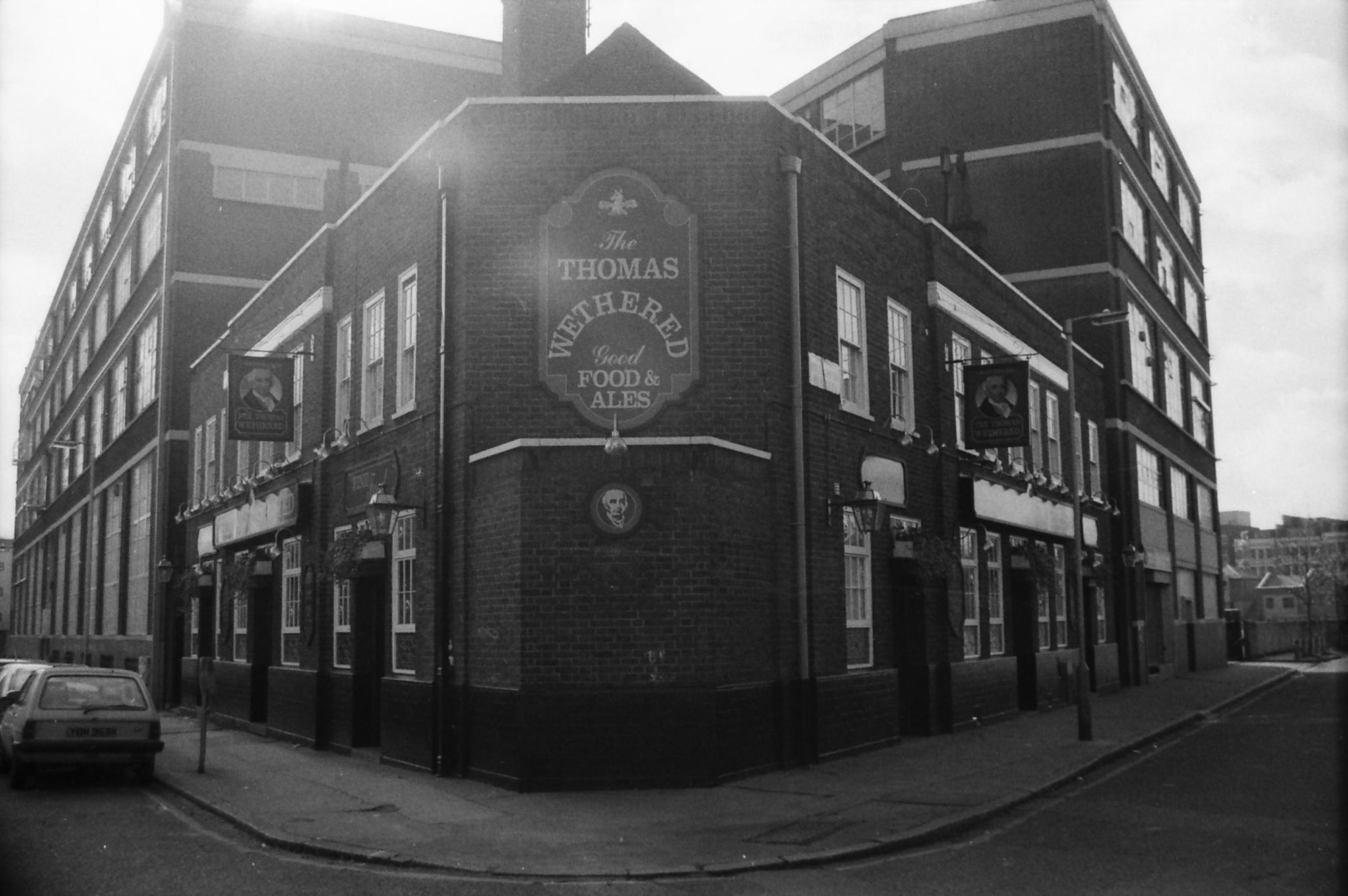 Thomas Wethered London EC1 taken Feb 1989.. (Pub, External). Published on 07-02-2019