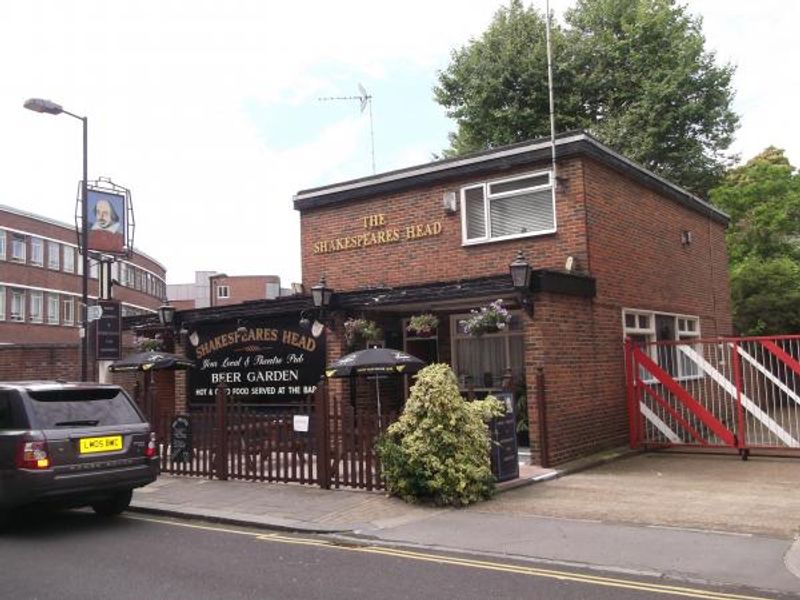 Shakesears Head Arlington Way London EC1 taken Aug 2015. (Pub, External). Published on 13-08-2015 
