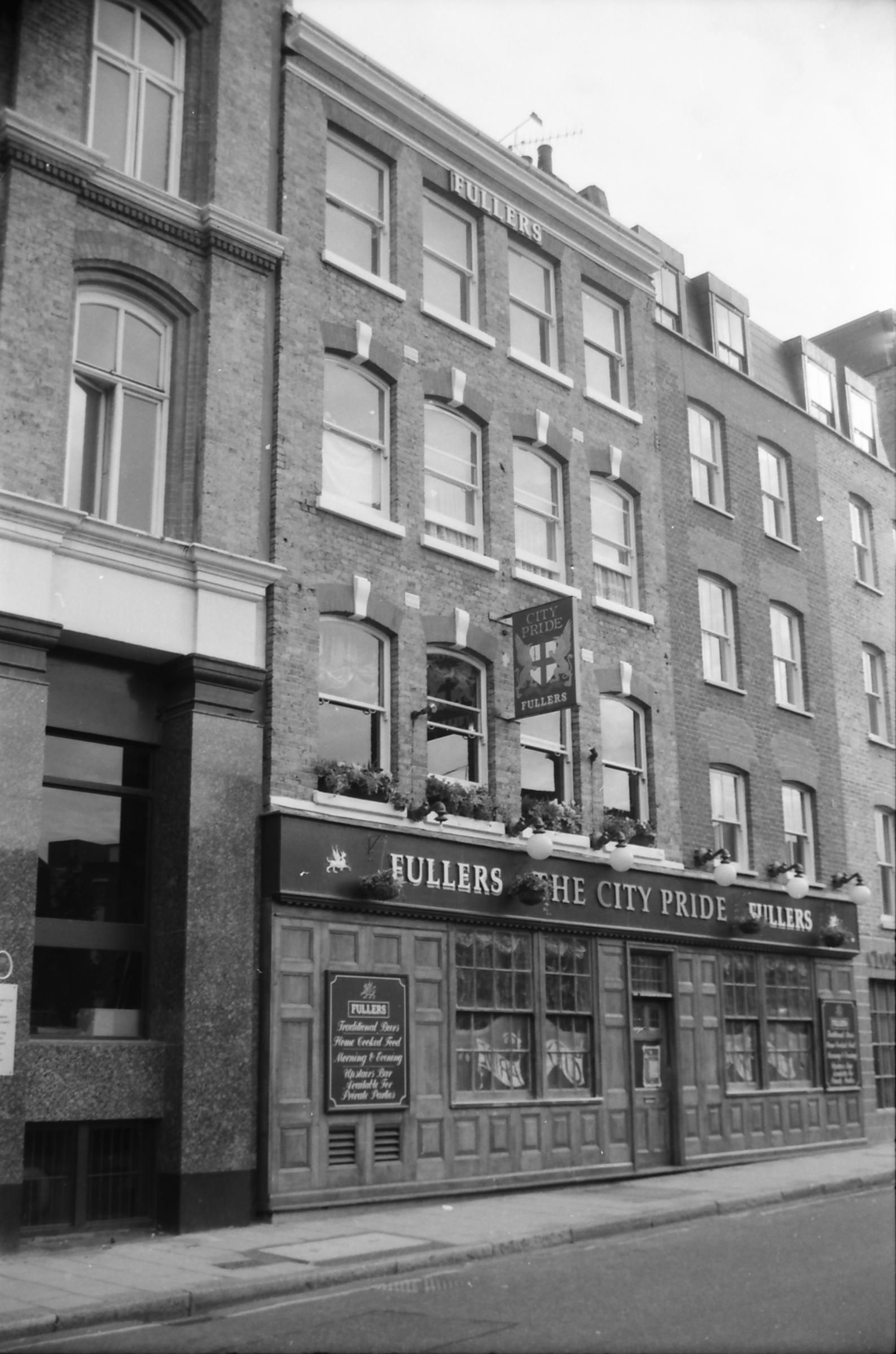 City Pride London EC1 taken Oct 1988.. (Pub, External). Published on 07-02-2019