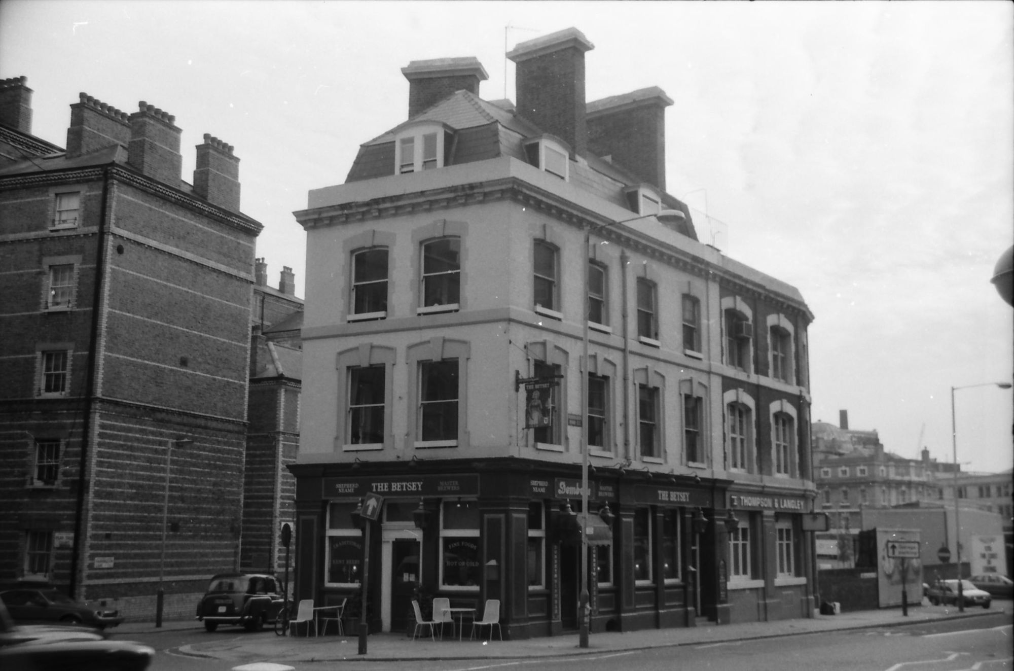 Betsy London EC1 taken in Oct 1988.. (Pub, External). Published on 07-02-2019