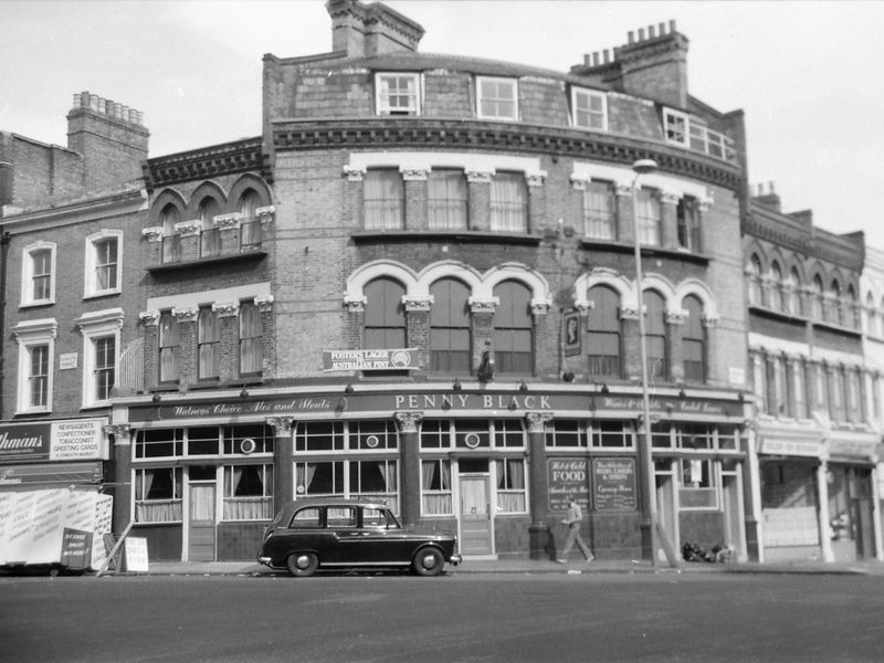 Penny Black London EC1 taken Aug 1986.. (Pub, External). Published on 07-02-2019 