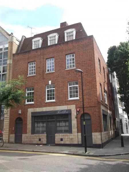 Horseshoe & Magpie London EC1 taken Aug 2015. (Pub, External). Published on 13-08-2015