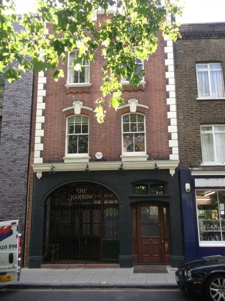 Harrow-Compton London EC1 taken August 2015. (Pub, External, Key). Published on 14-08-2015