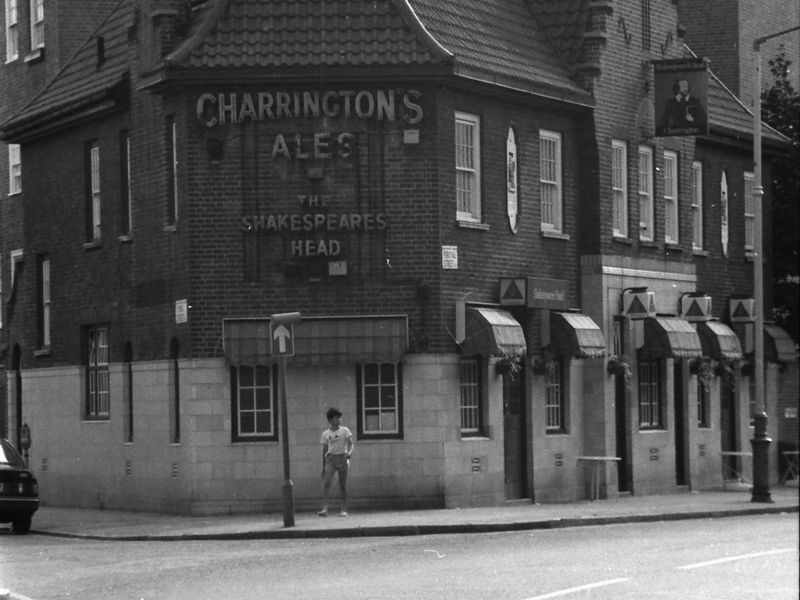 Shakespeares Head Percival St London EC1 taken Aug 1986.. (Pub, External). Published on 07-02-2019