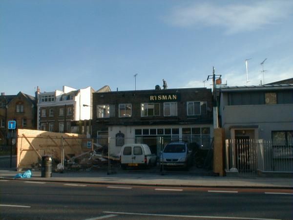 Sportsman London EC1 taken in 2005. (Pub, External). Published on 17-11-2014