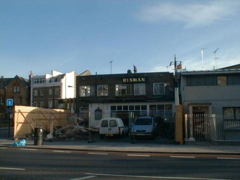 Sportsman London EC1 taken in 2005. (Pub, External). Published on 17-11-2014