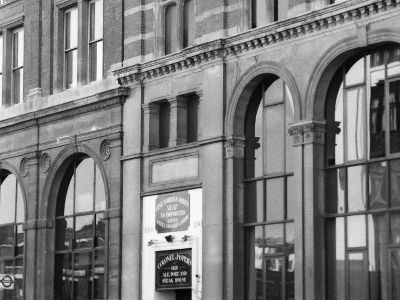 Colonel Jasper London EC1 taken Apr 1989.. (Pub, External). Published on 07-02-2019 