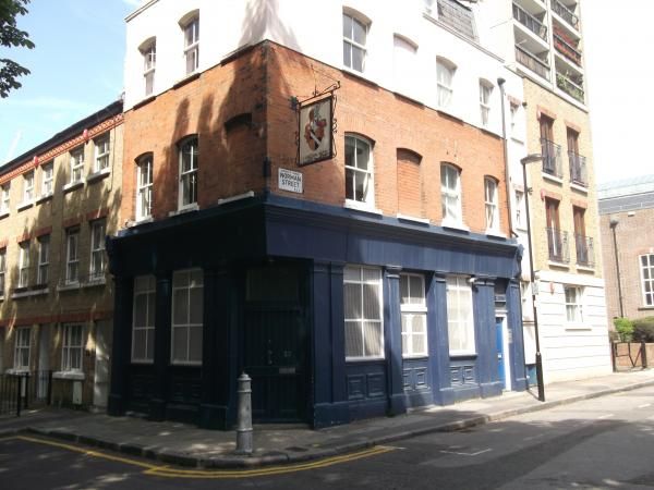 Langdon Arms London EC1 taken Aug 2015. (Pub, External). Published on 13-08-2015
