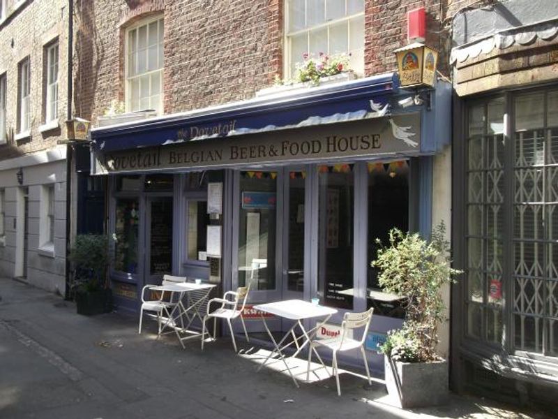Dovetail London EC1 taken Aug 2015. (Pub, External). Published on 13-08-2015