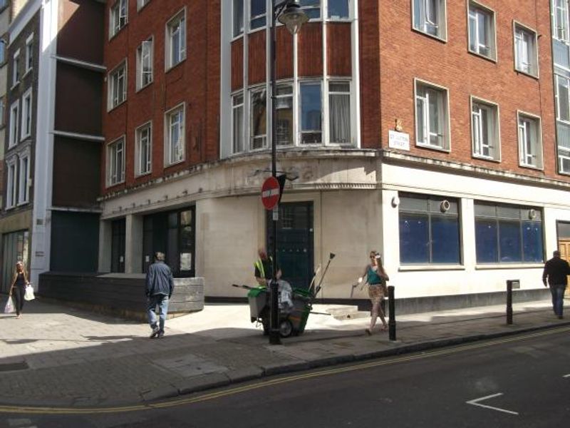 Cicada London EC1 taken Aug 2015. (Pub, External). Published on 13-08-2015