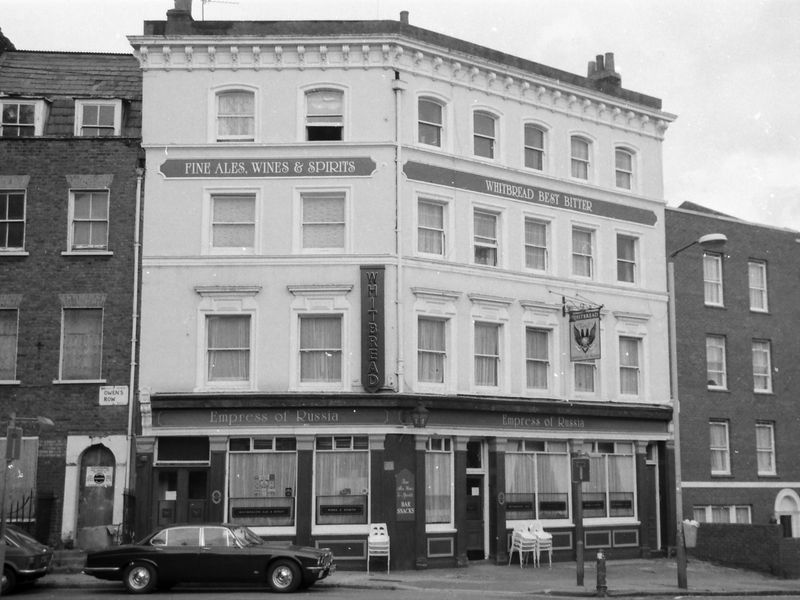 Empress of Russia London EC1 taken in Aug 1986.. (Pub, External). Published on 07-02-2019