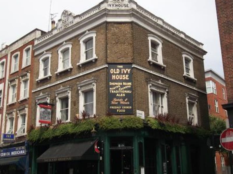 Old Ivy House London EC1 taken Aug 2015. (Pub, External). Published on 13-08-2015