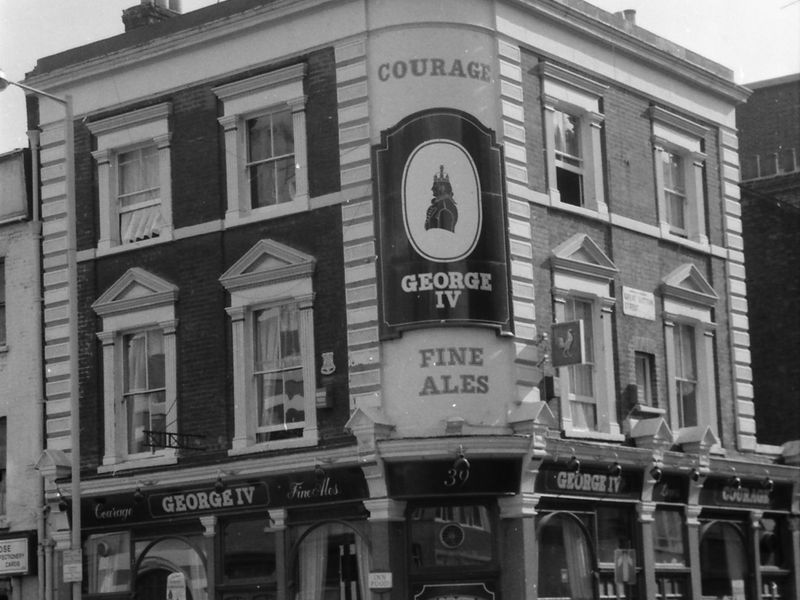George IV London EC1 taken in Aug 1986.. (Pub, External). Published on 07-02-2019 