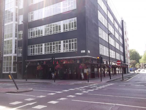 Masque Haunt London EC1 taken August 2015. (Pub, External). Published on 14-08-2015