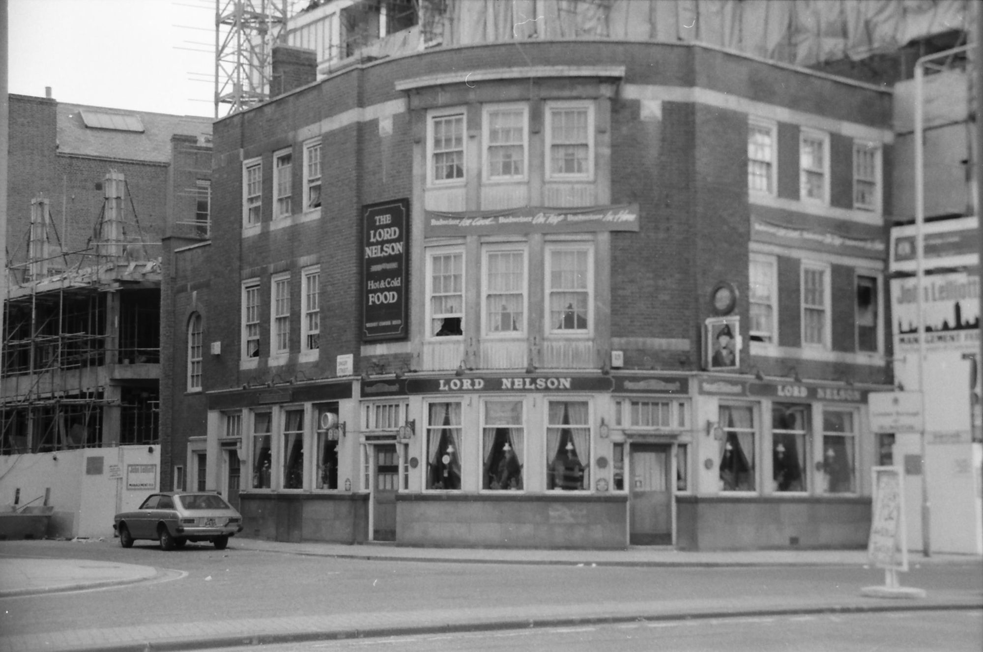 Lord Nelson London Old Street EC1 taken in 1986. (Pub, External). Published on 07-02-2019