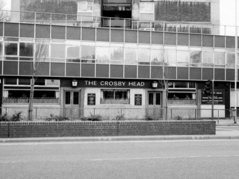 Crosby Head London EC1 taken July 1985.. (Pub). Published on 24-06-2016