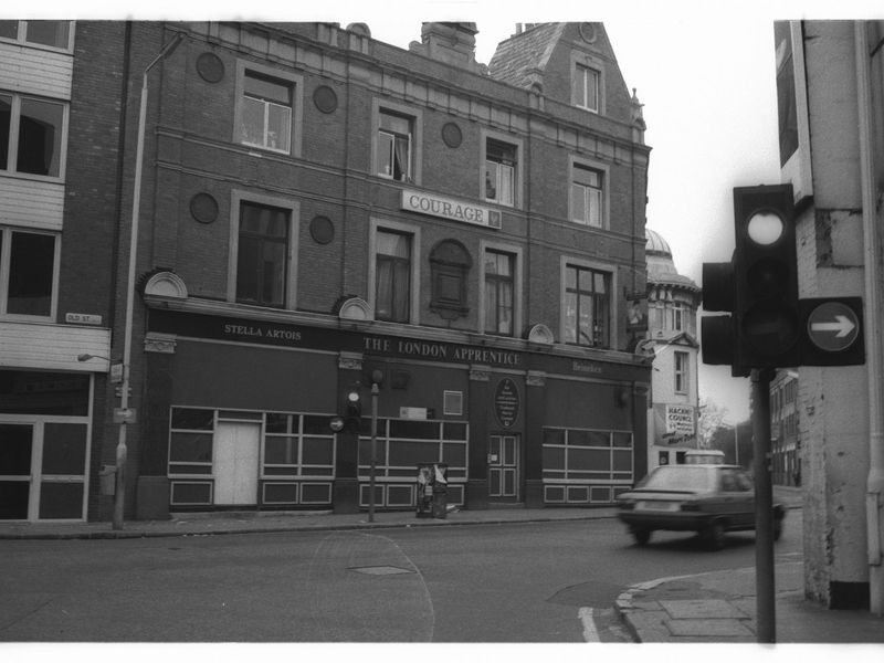 London Apprentice London EC1 taken July 1985.. (Pub, External). Published on 07-02-2019