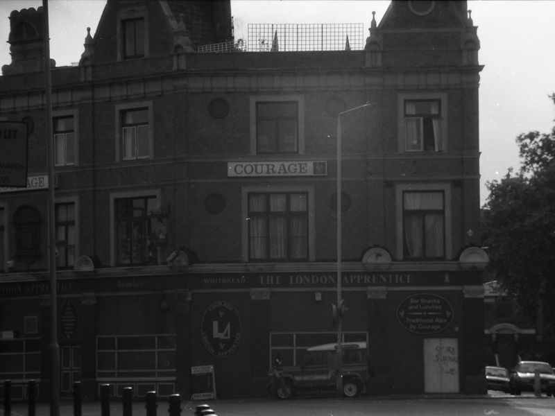 London Apprentice London EC1 taken Oct 1986.. (Pub, External). Published on 07-02-2019