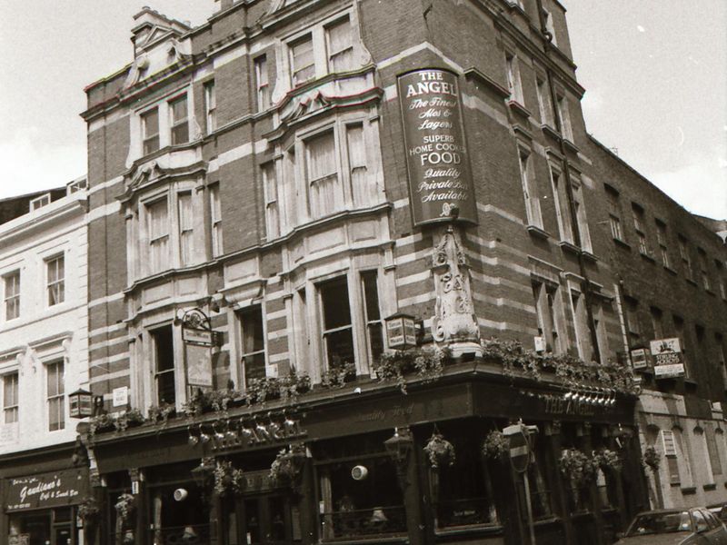 Angel London EC1 taken in 1994.. (Pub, External). Published on 07-02-2019