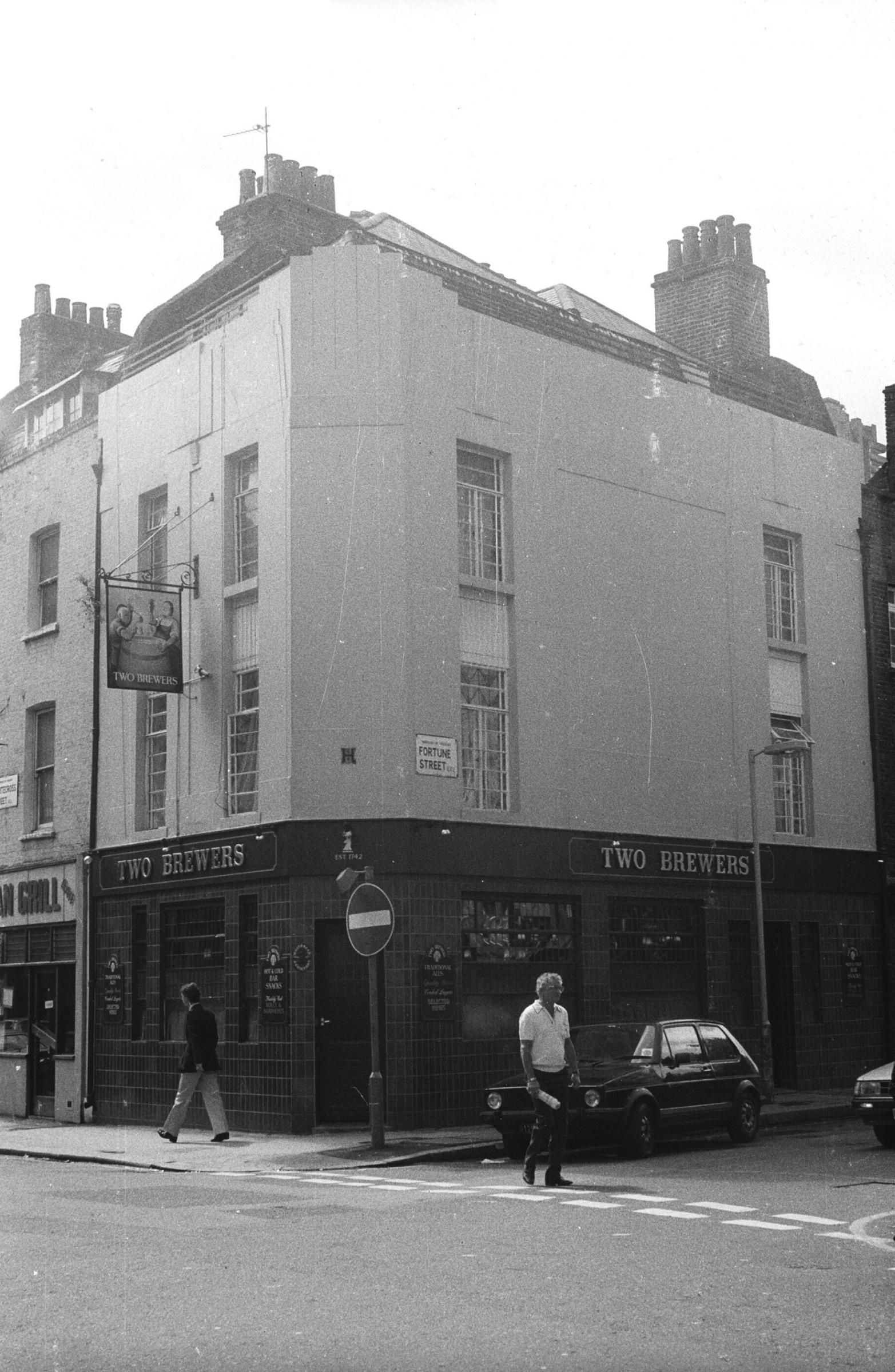 Two Brewers London EC1 taken in 1985.. (Pub, External). Published on 07-02-2019