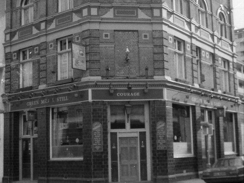 Green Man & Still London EC1 taken in Oct 1986.. (Pub, External). Published on 07-02-2019
