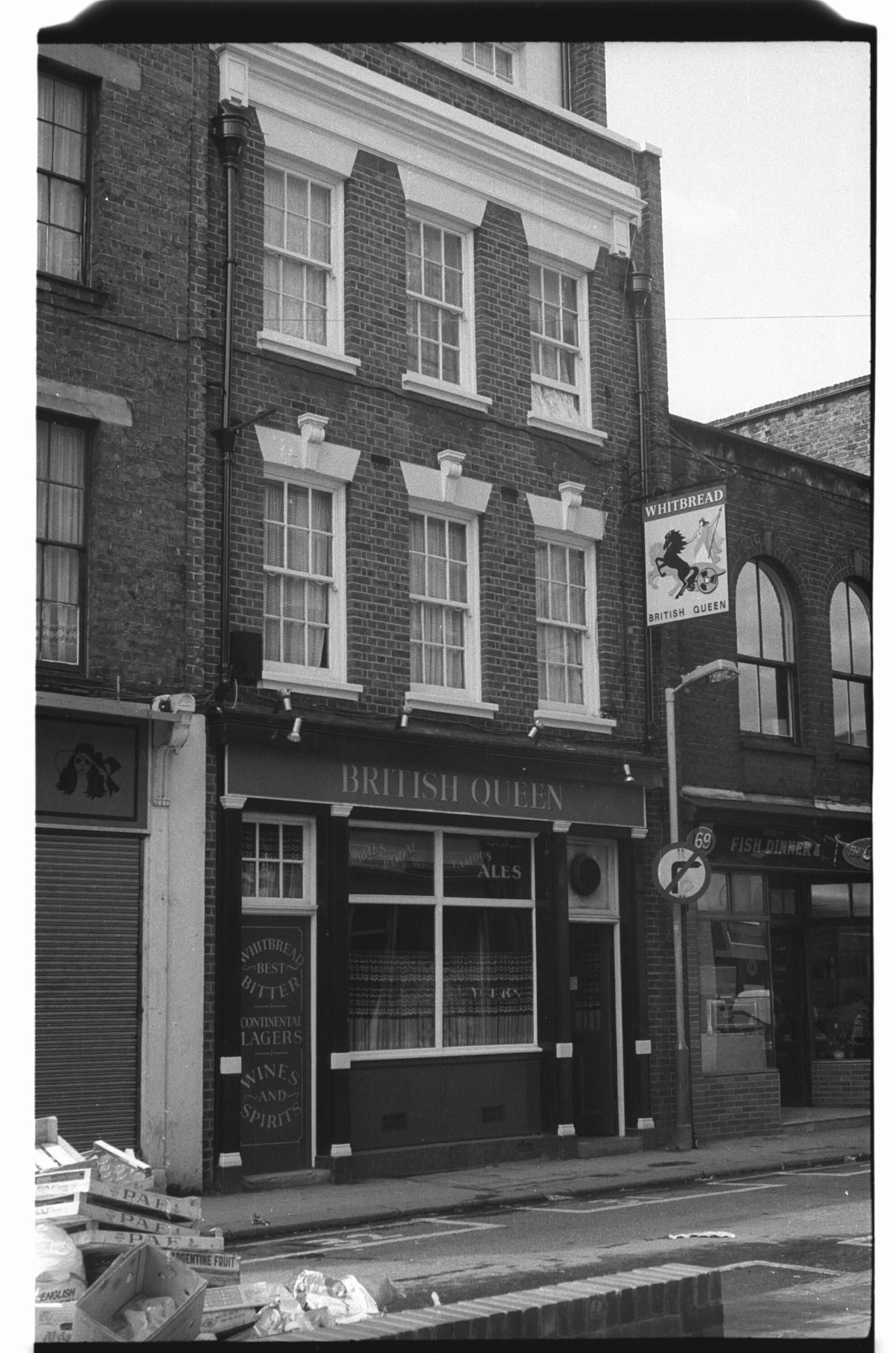 British Queen London EC1 in 1985.. (Pub, External). Published on 07-02-2019