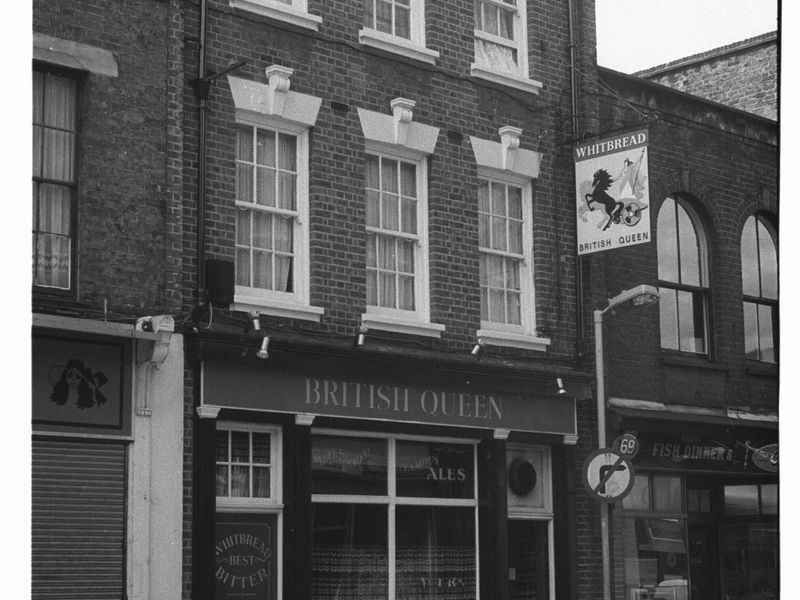 British Queen London EC1 in 1985.. (Pub, External). Published on 07-02-2019