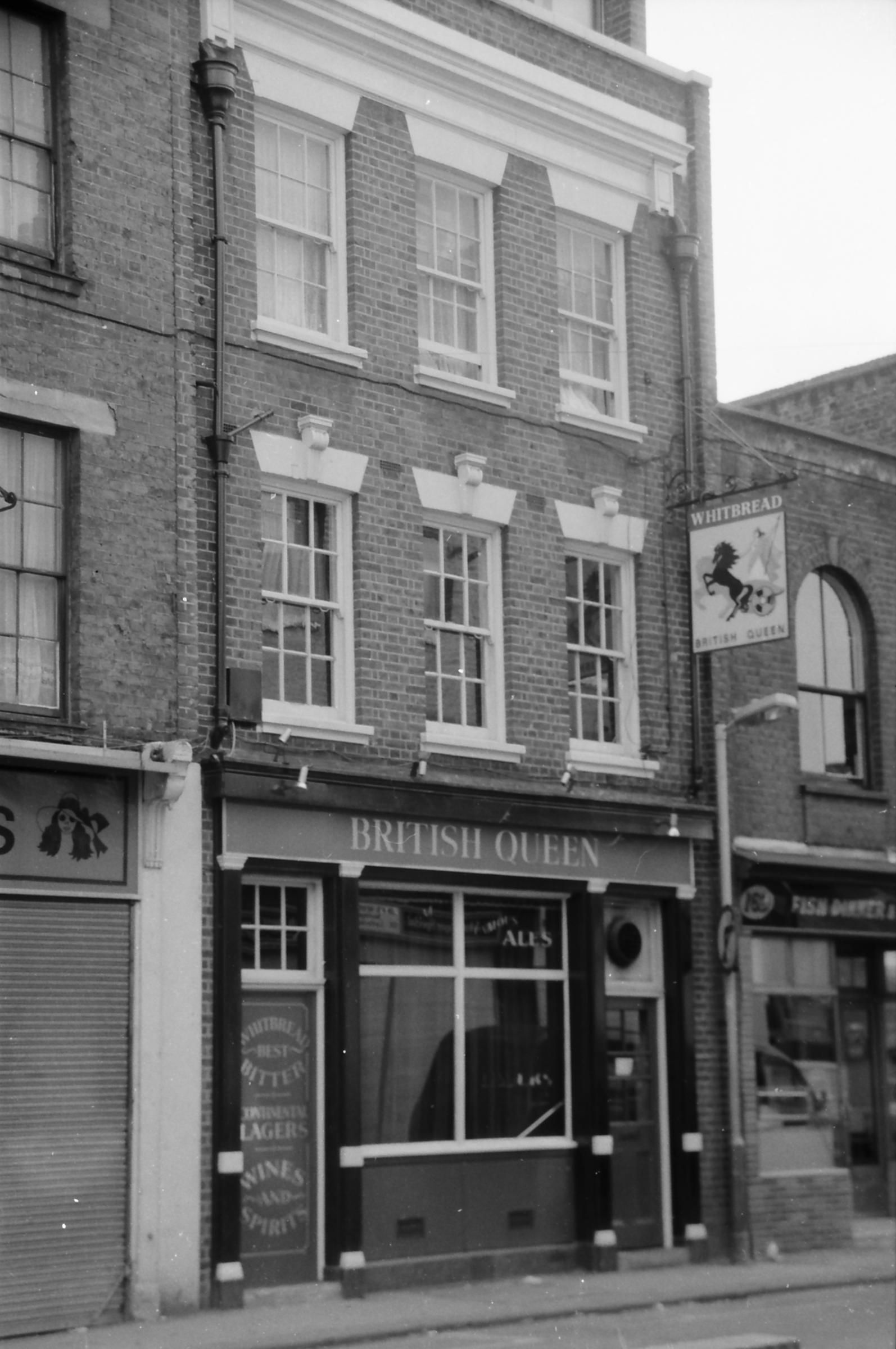 British Queen London EC1 in 1986.. (Pub, External). Published on 07-02-2019