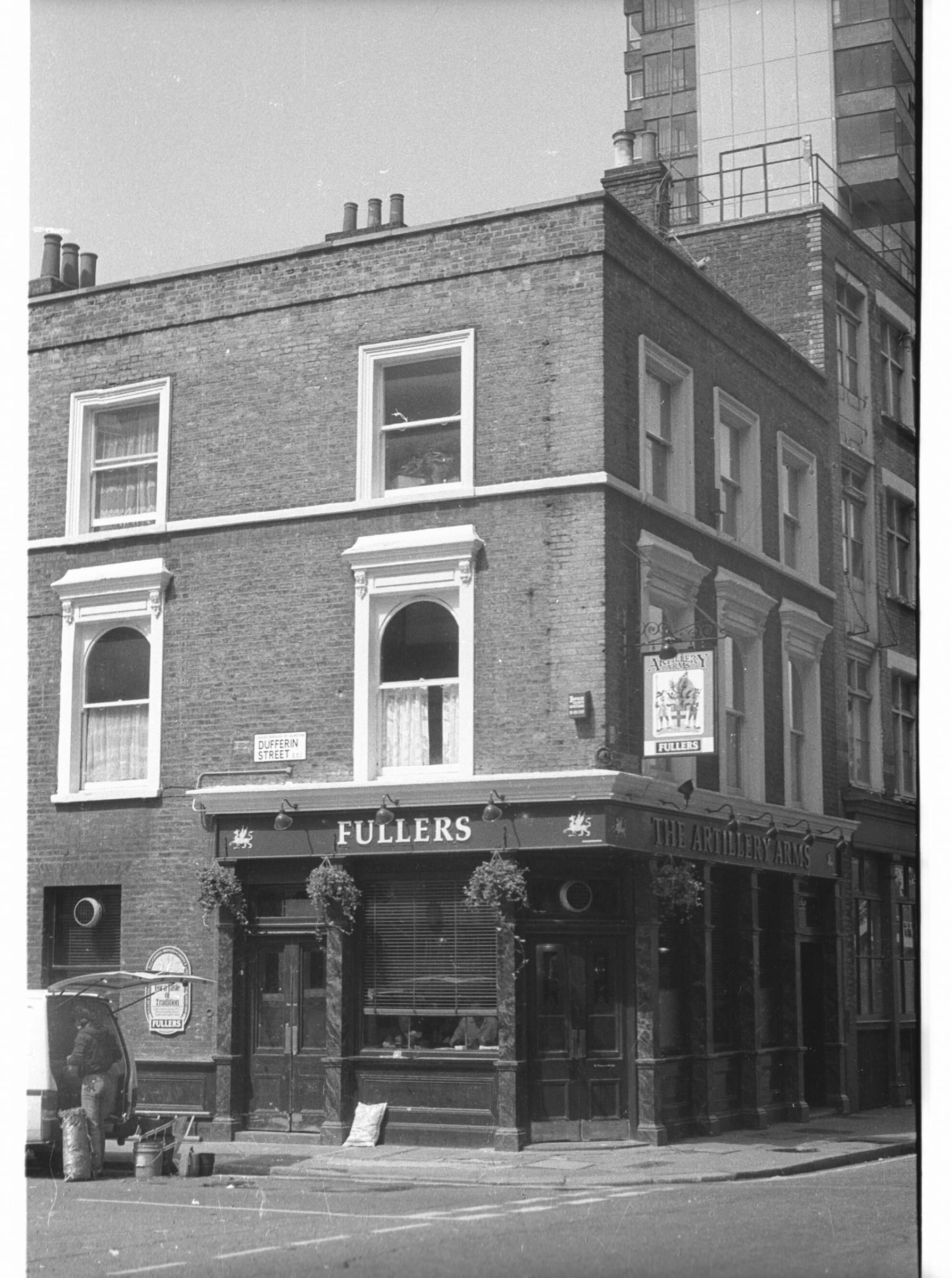 EC1 Artillery Arms London EC1 taken in 1985.. (Pub, External). Published on 07-02-2019