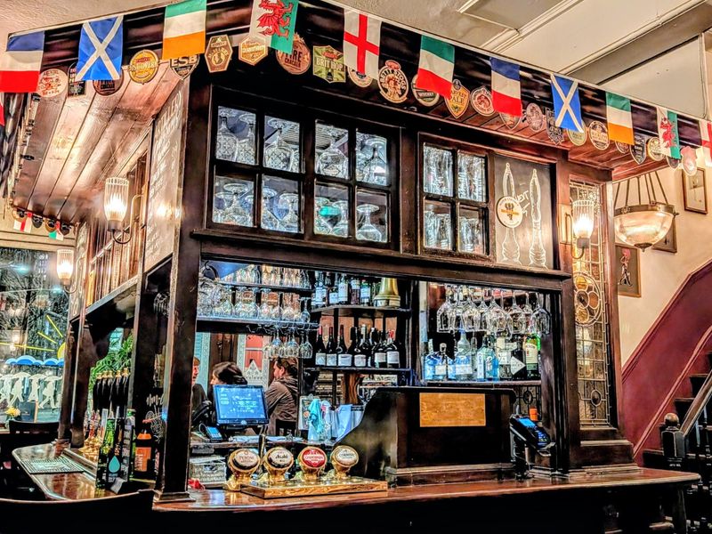 Artillery Arms London EC1Y 20260601 . (Pub, Bar). Published on 08-06-2026 