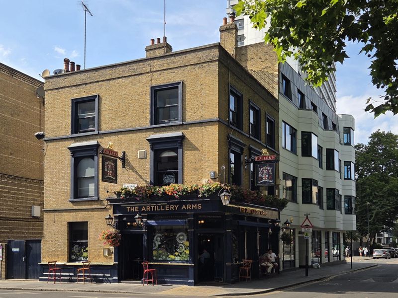 Artillery Arms London EC1Y 20260815. (Pub, External, Key). Published on 20-08-2026 