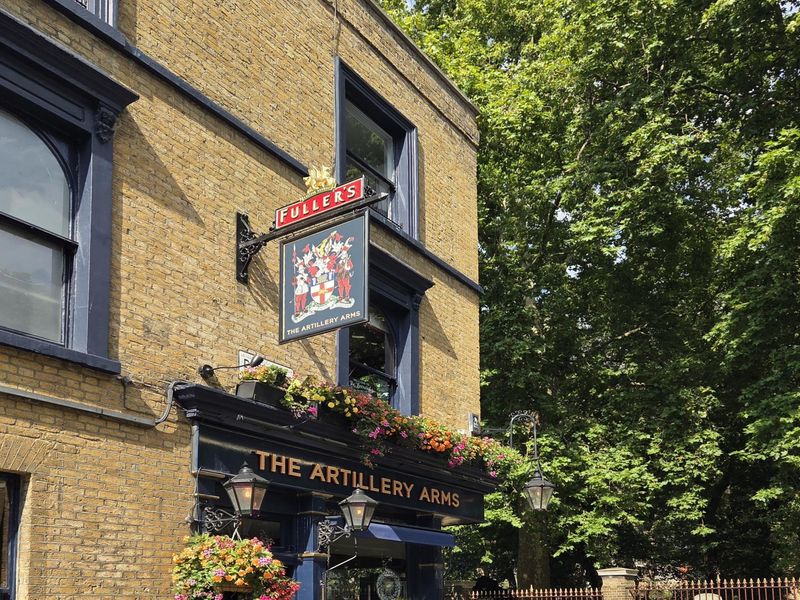 Artillery Arms London EC1Y 20260815. (Pub, External). Published on 20-08-2026 