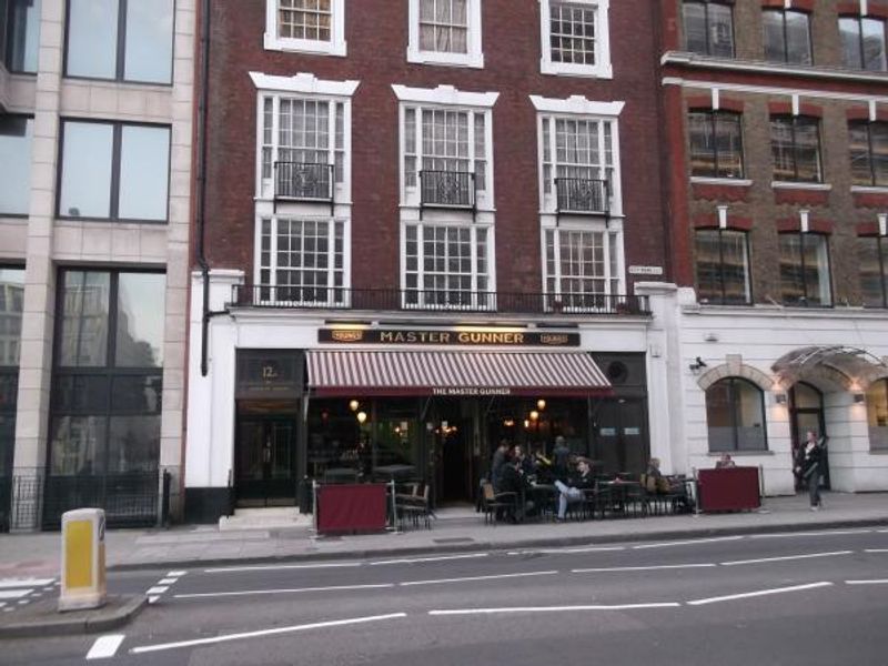 Master Gunner London EC2 taken April 2014. (Pub, External, Key). Published on 20-05-2014