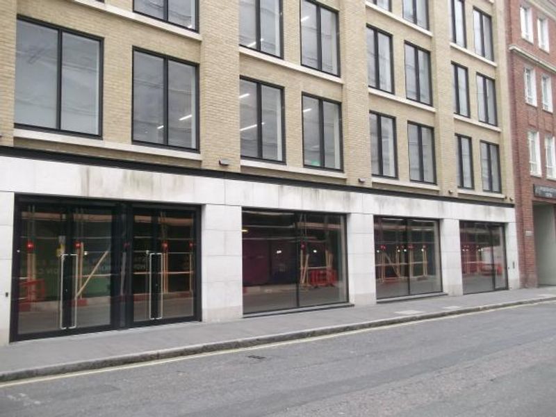 Prophet London EC2 taken Oct 2014. (Pub, External, Key). Published on 17-11-2014