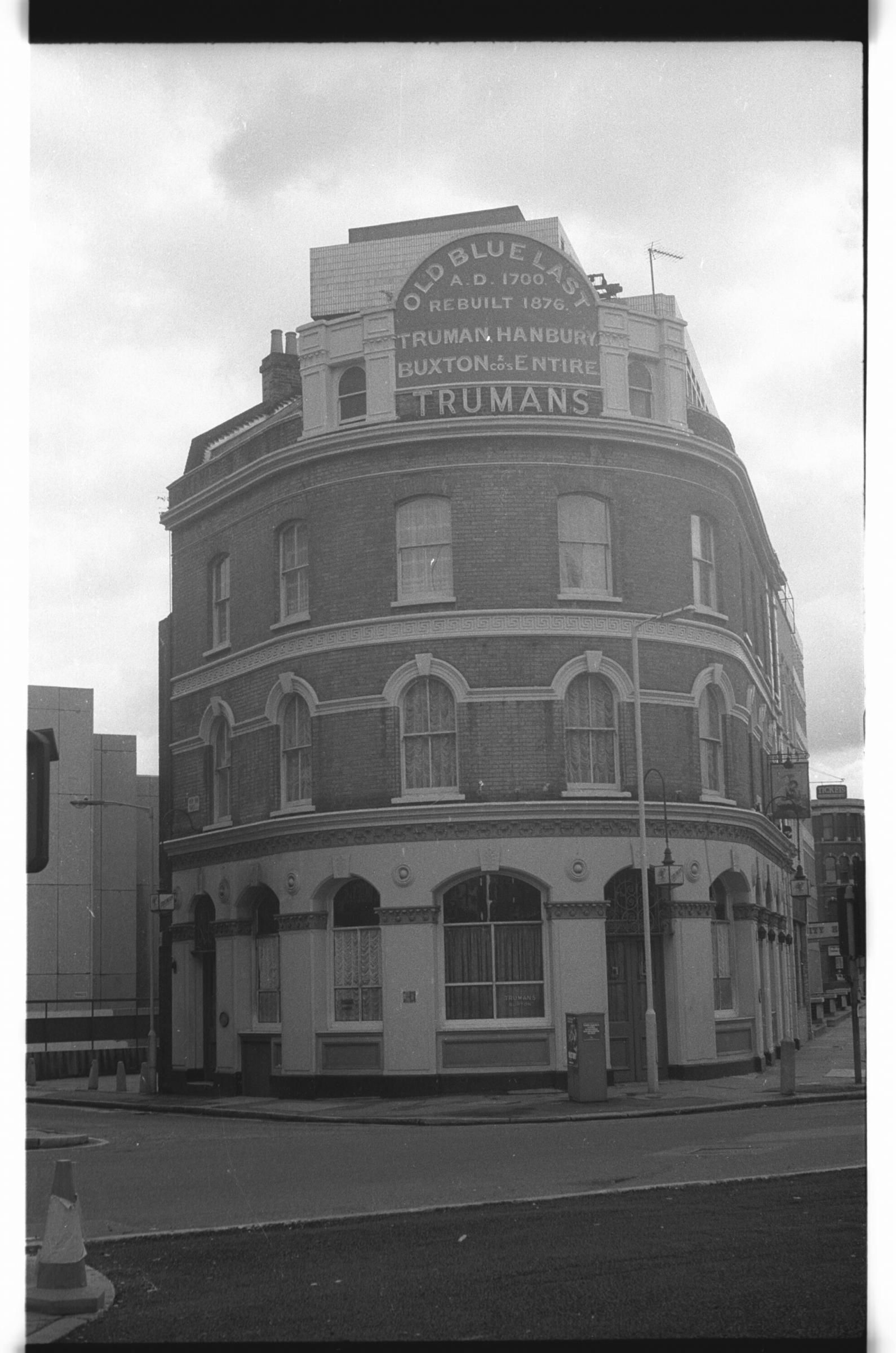 Old Blue Last London EC2 taken in 1985.. (Pub, External). Published on 12-03-2019