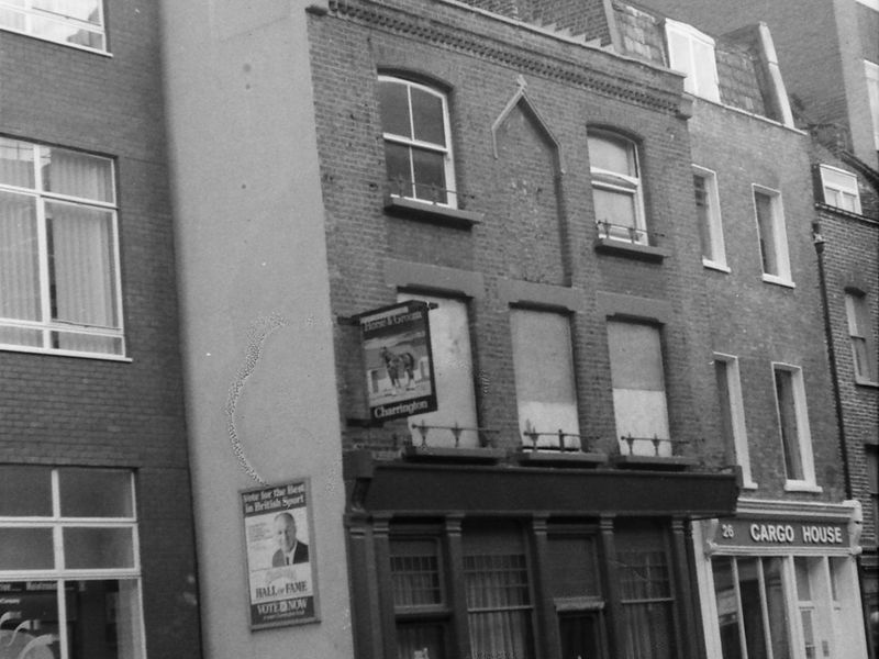 Horse & Groom London EC2 in 1985.. (Pub, External). Published on 12-03-2019