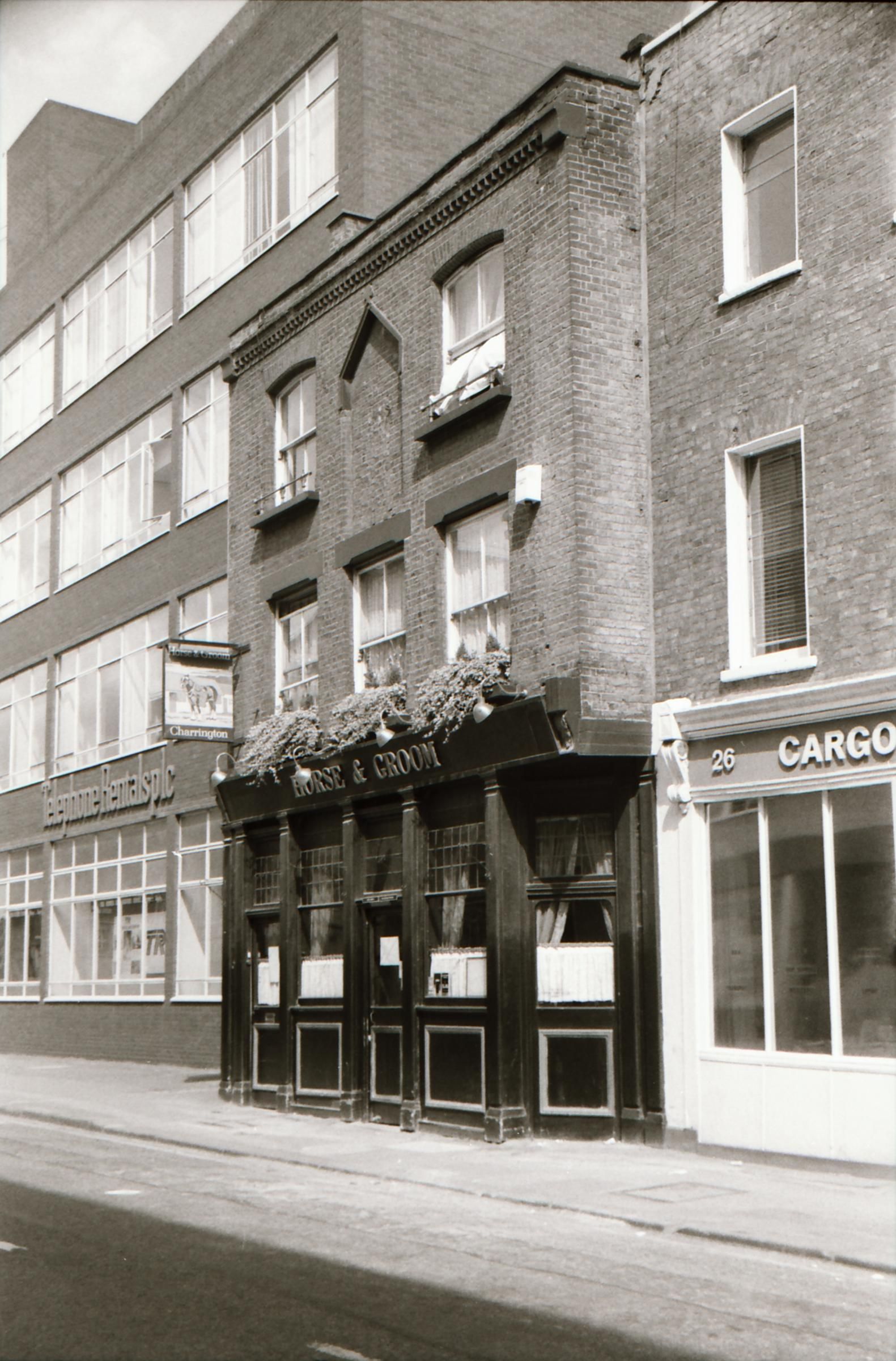 Horse & Groom London EC2 in Aug 1989.. (Pub, External). Published on 12-03-2019