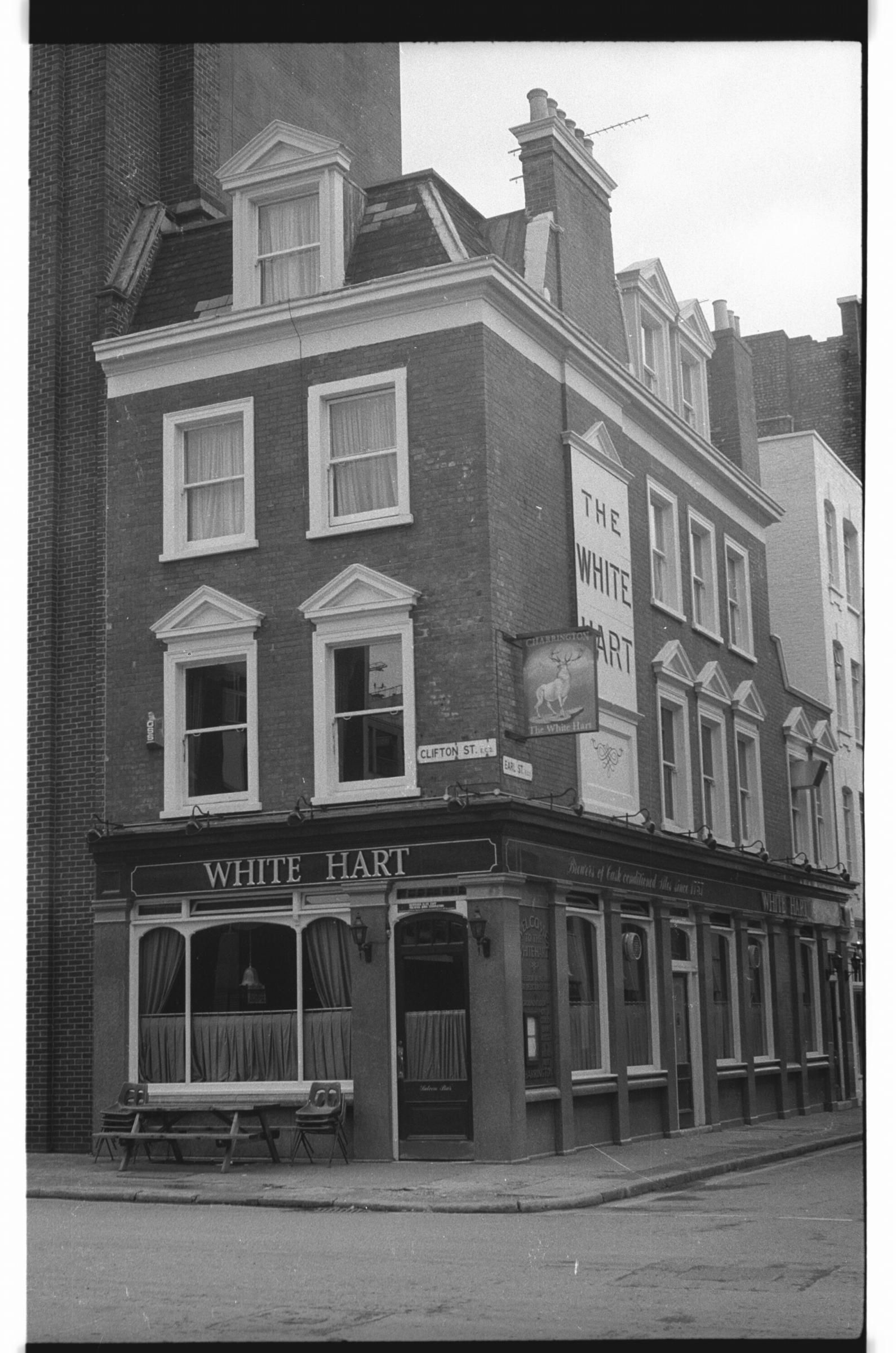 White Hart Clifton St London EC2 taken in 1985.. (Pub, External, Key). Published on 12-03-2019