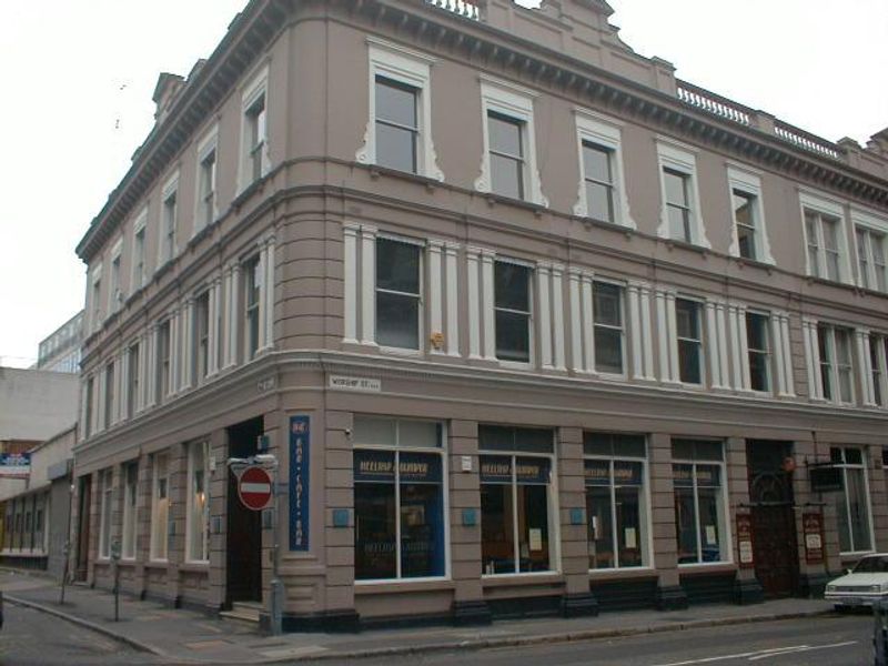 HeeltapAndBumper London EC2. (Pub, External). Published on 25-04-2023
