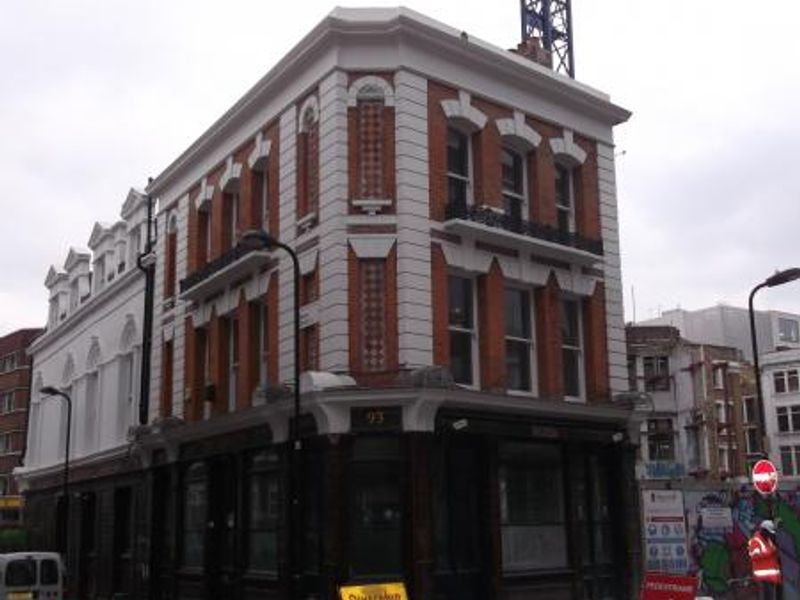 Griffin London EC1 Taken March 2016. (Pub, External). Published on 07-04-2016