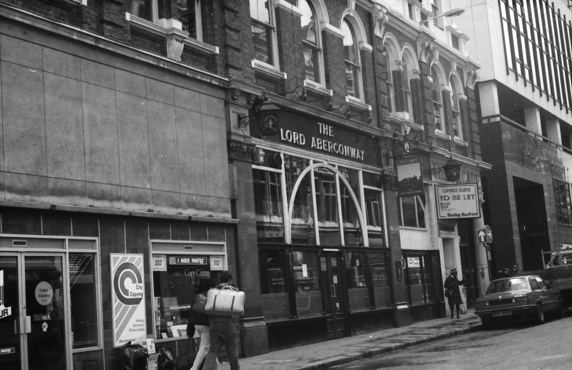 Lord Aberconway London EC2 in 1985.. (Pub, External). Published on 12-03-2019