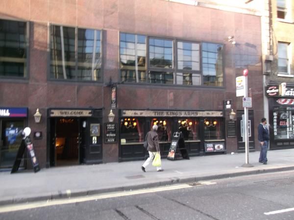 Kings Arms London EC2 taken Apr 2012. (Pub, External). Published on 25-11-2013
