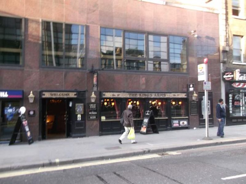 Kings Arms London EC2 taken Apr 2012. (Pub, External). Published on 25-11-2013 