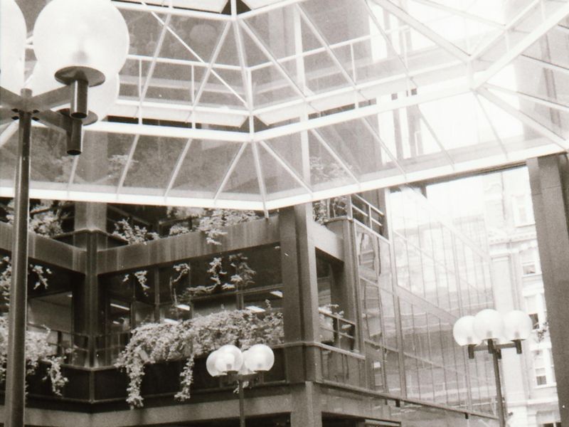 Fleetwood London EC2 taken in Aug 1989.. (Pub, External). Published on 12-03-2019