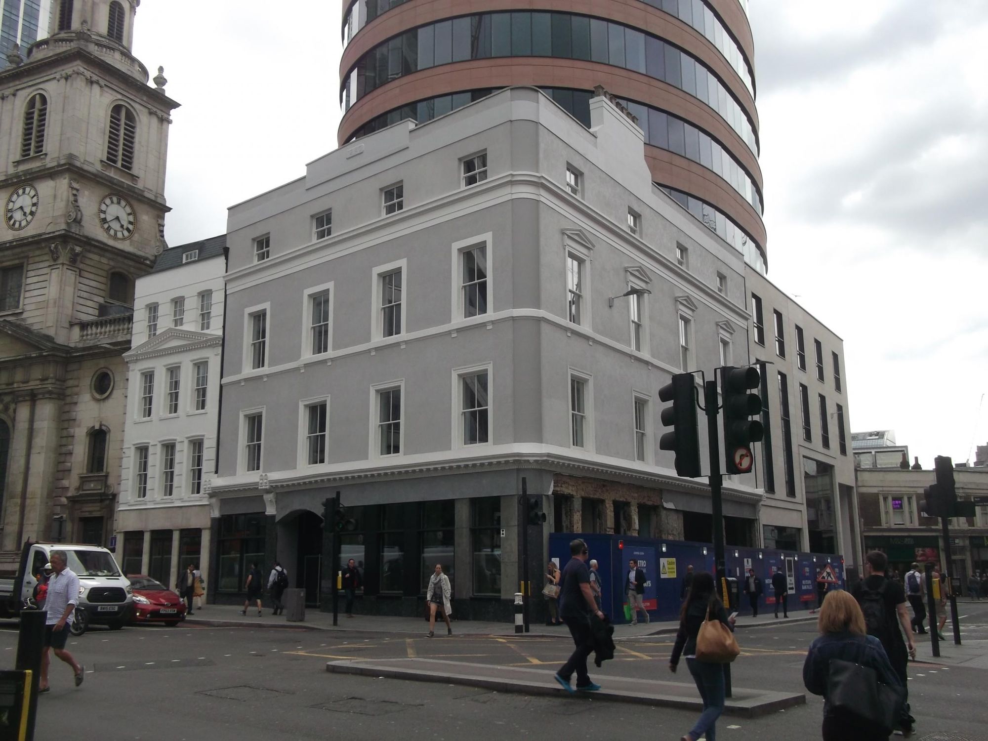 White Hart 121 Bishopsgate London EC2 taken 30 June 2017.. (Pub, External). Published on 15-04-2019