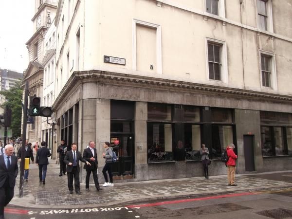 White Hart London EC2 taken July 2014. (Pub, External). Published on 11-08-2014