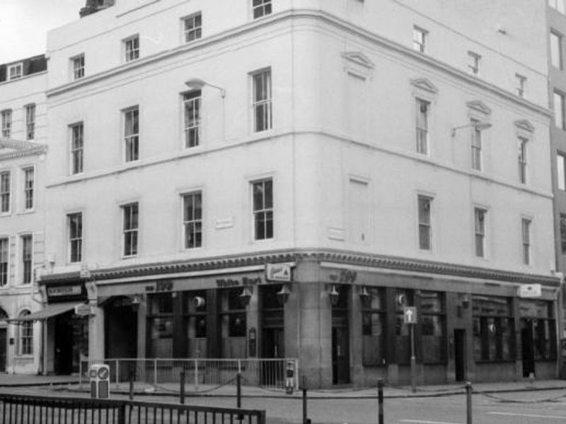 White Hart 121 Bishopsgate London EC2 taken in 1985.. (Pub). Published on 26-08-2016