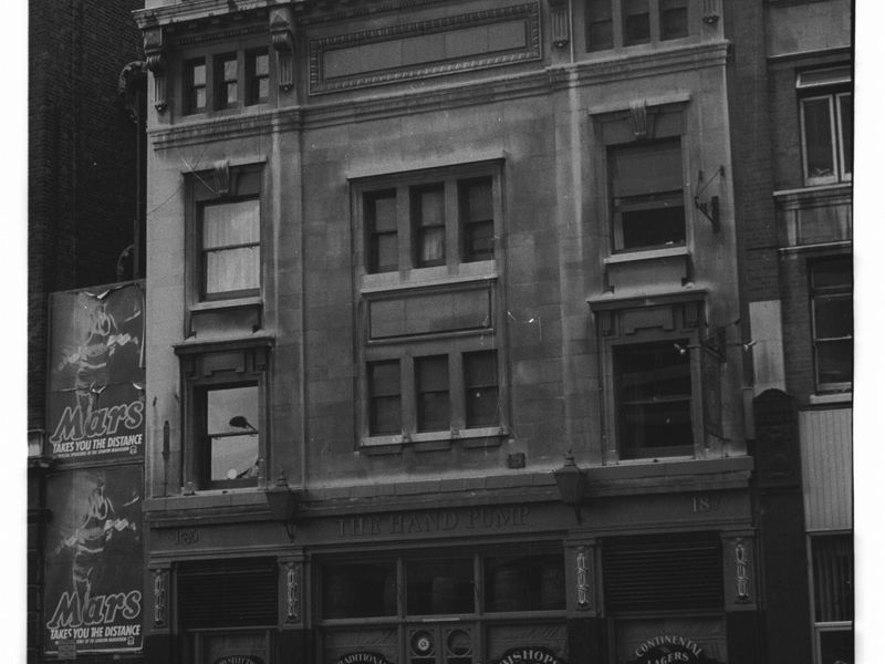 Hand Pump London EC2 taken in 1985.. (Pub, External, Key). Published on 12-03-2019 