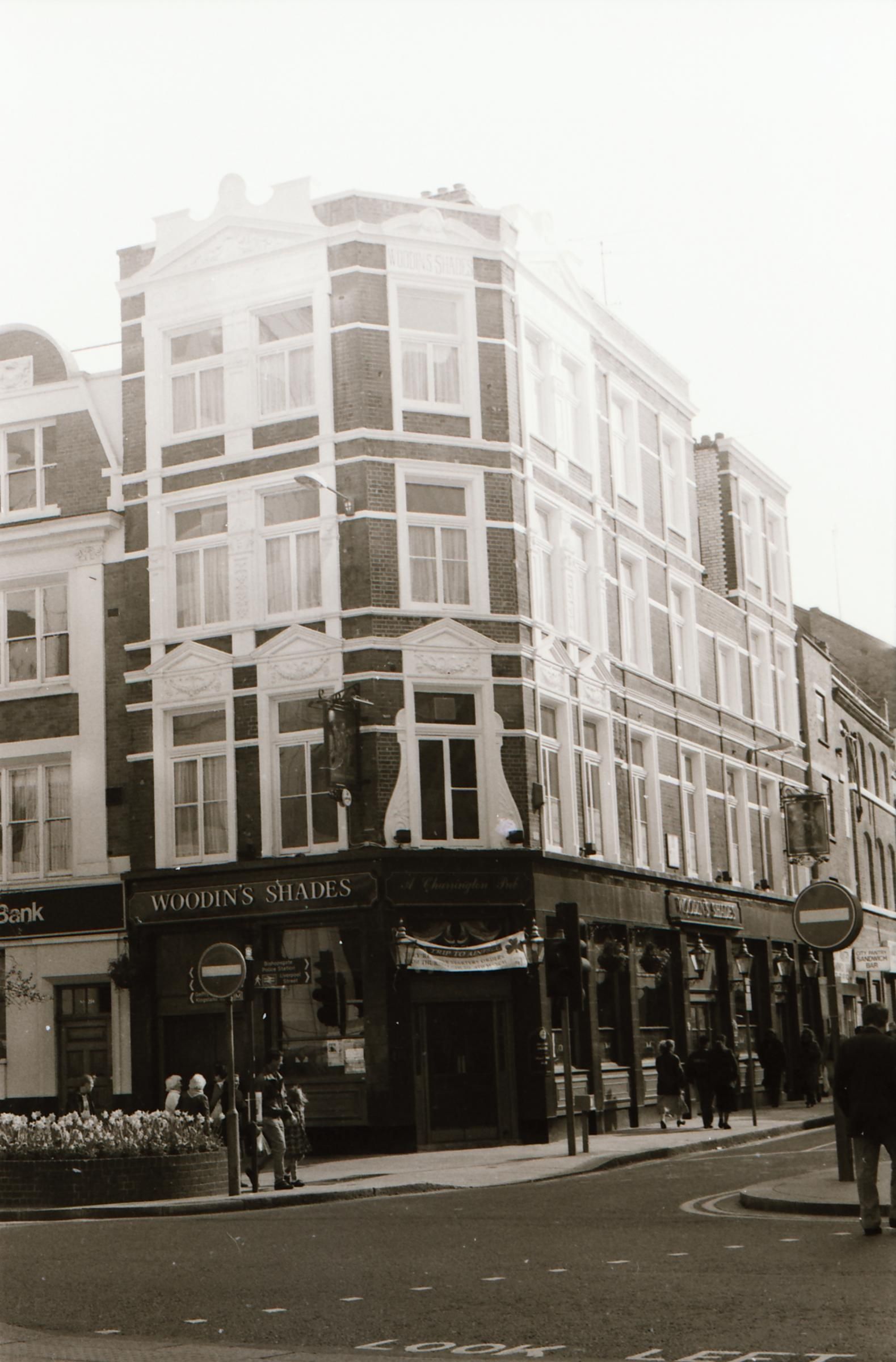 Woodin Shades London EC2 taken in April 1994.. (Pub, External). Published on 12-03-2019
