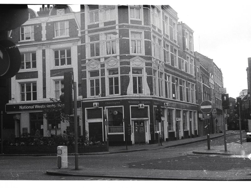 Woodin Shades London EC2 taken in 1985.. (Pub, External). Published on 12-03-2019 